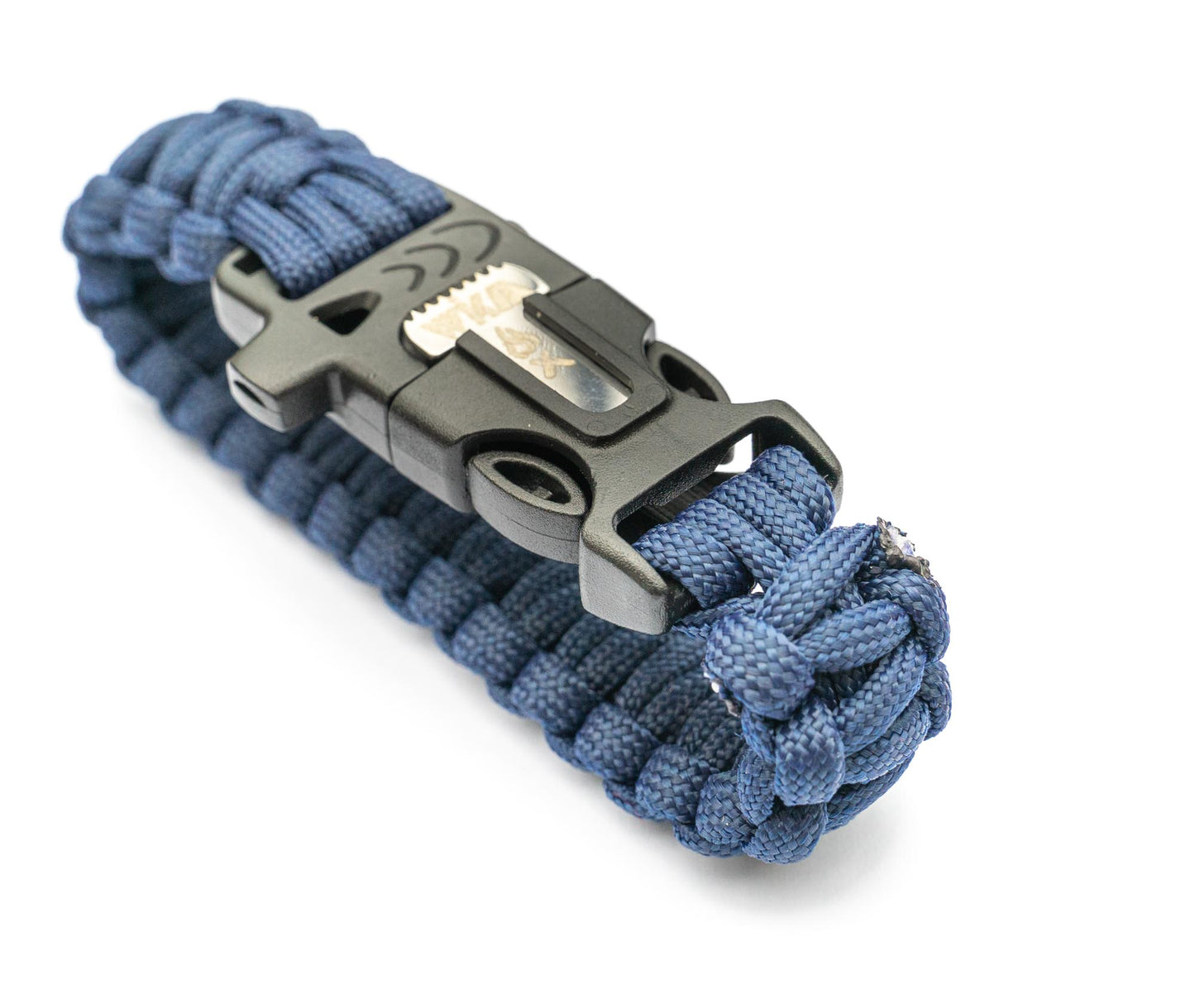 Survival bracelet paracord with flint