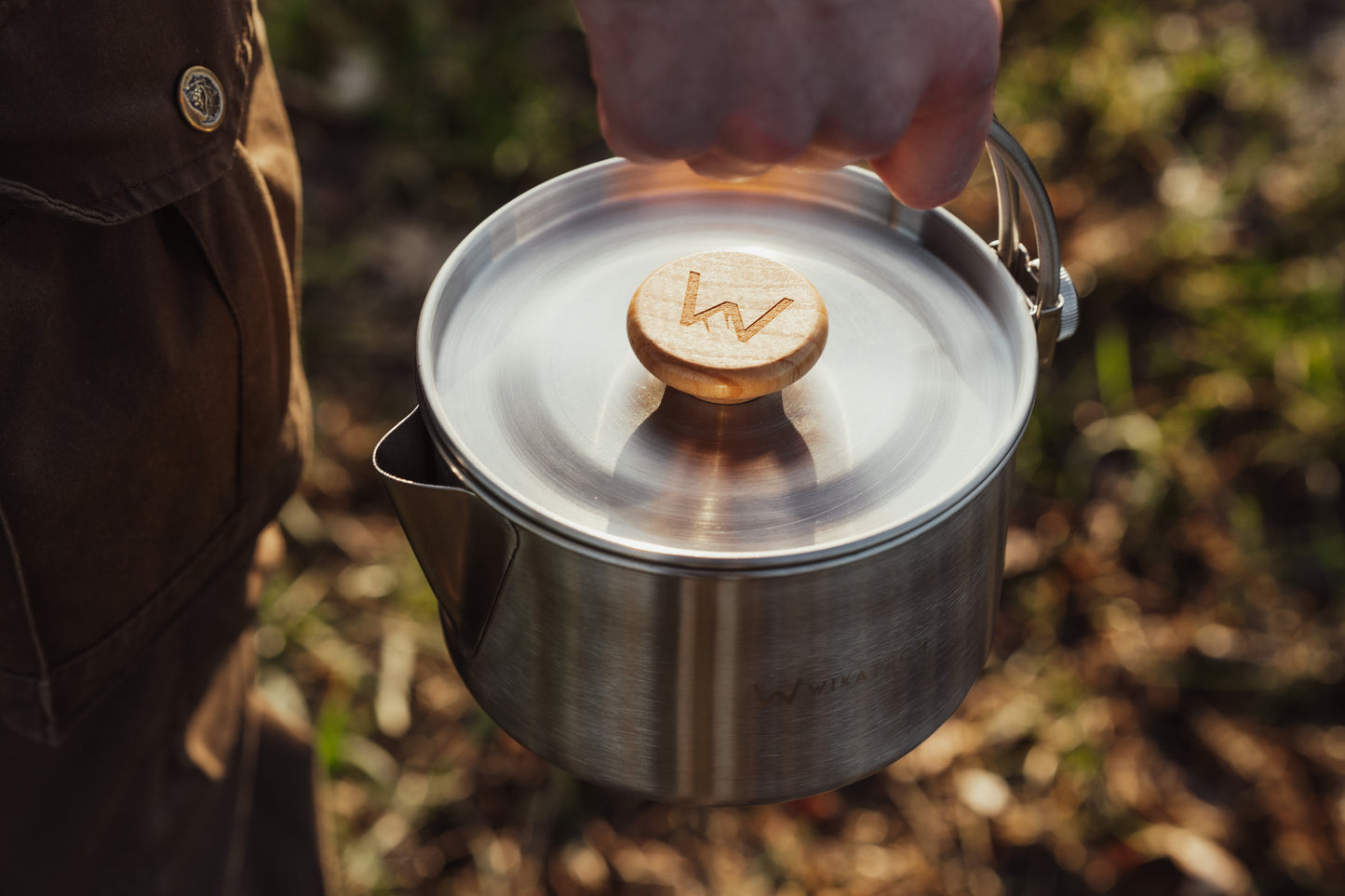 Cocotte d'extérieur avec un sac en coton noir robuste, volume de 1,0 litre